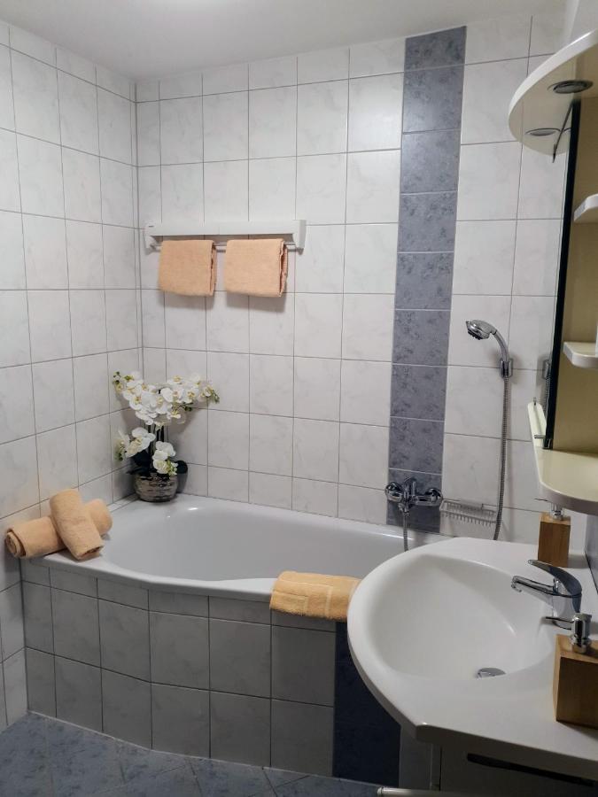Bachschneider Apartments - By Mynests Грьобминг Екстериор снимка